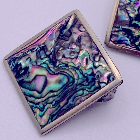 💰2/$40💰 Vintage Abalone Shell Alpaca Mexican Clip On Earrings - Picture 2 of 4